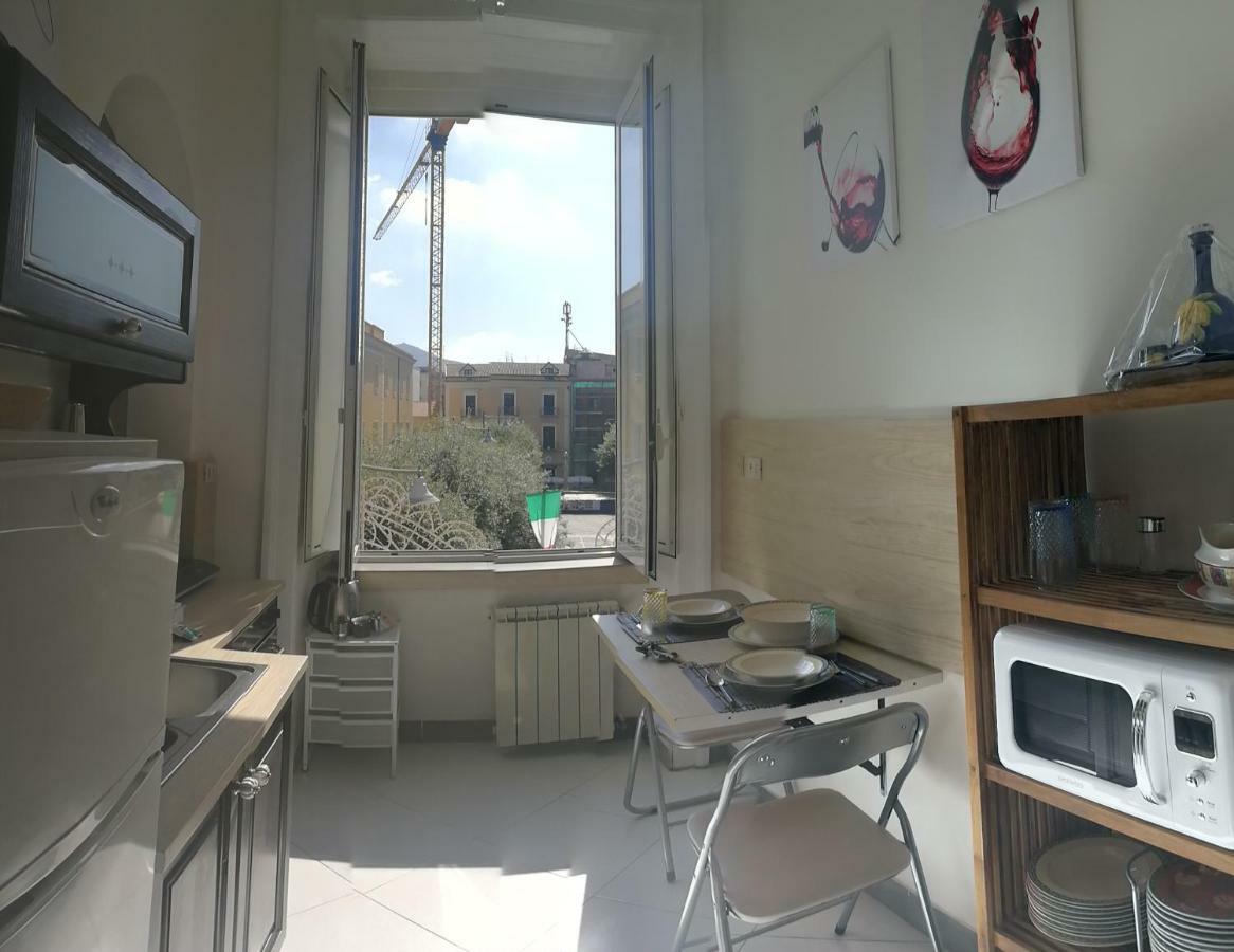 Reggiahome Apartment กาแซร์ตา ภายนอก รูปภาพ