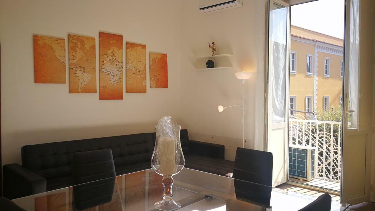 Reggiahome Apartment กาแซร์ตา ภายนอก รูปภาพ