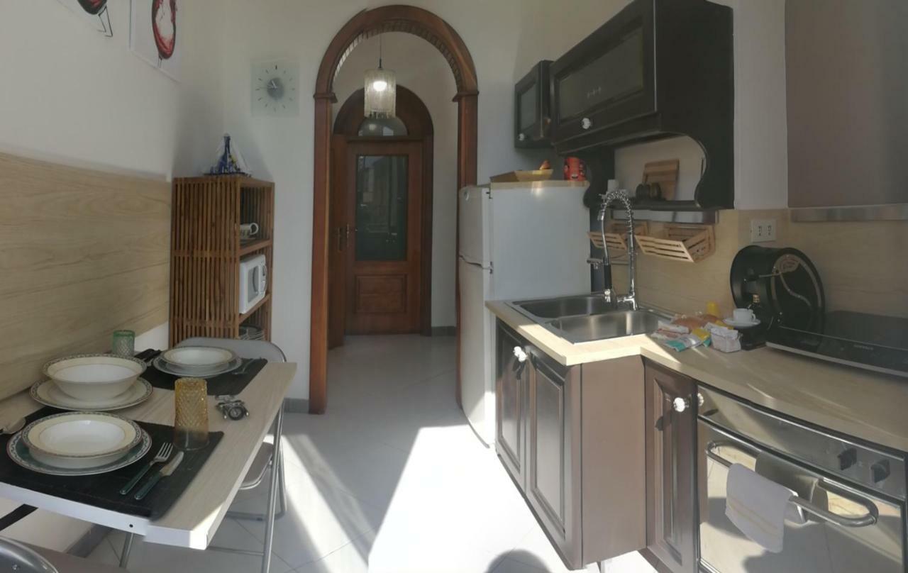 Reggiahome Apartment กาแซร์ตา ภายนอก รูปภาพ