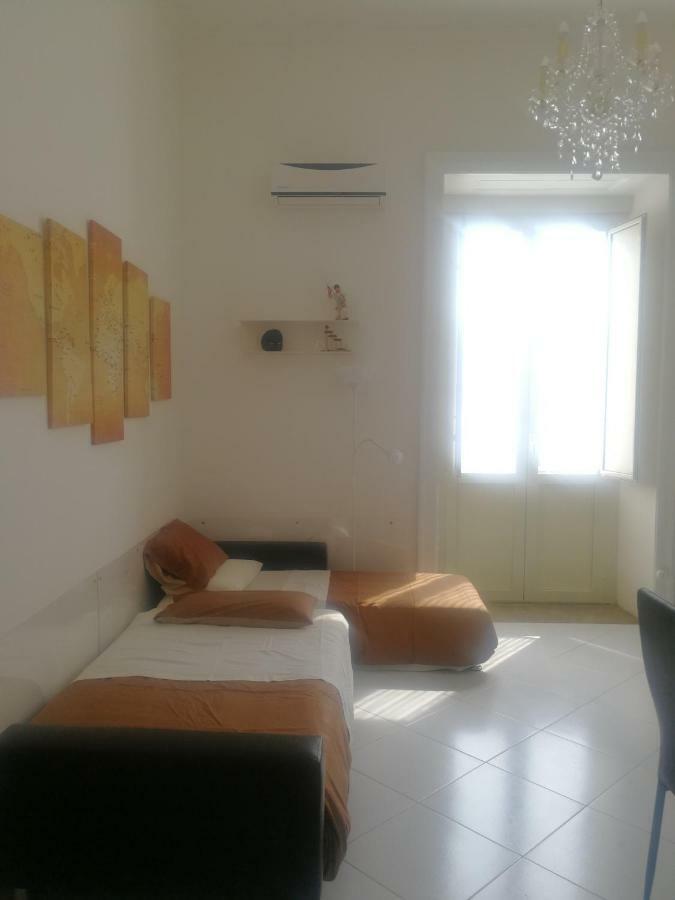 Reggiahome Apartment กาแซร์ตา ภายนอก รูปภาพ